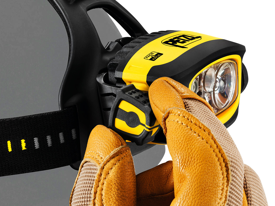 Čelová svítilna Petzl DUO S