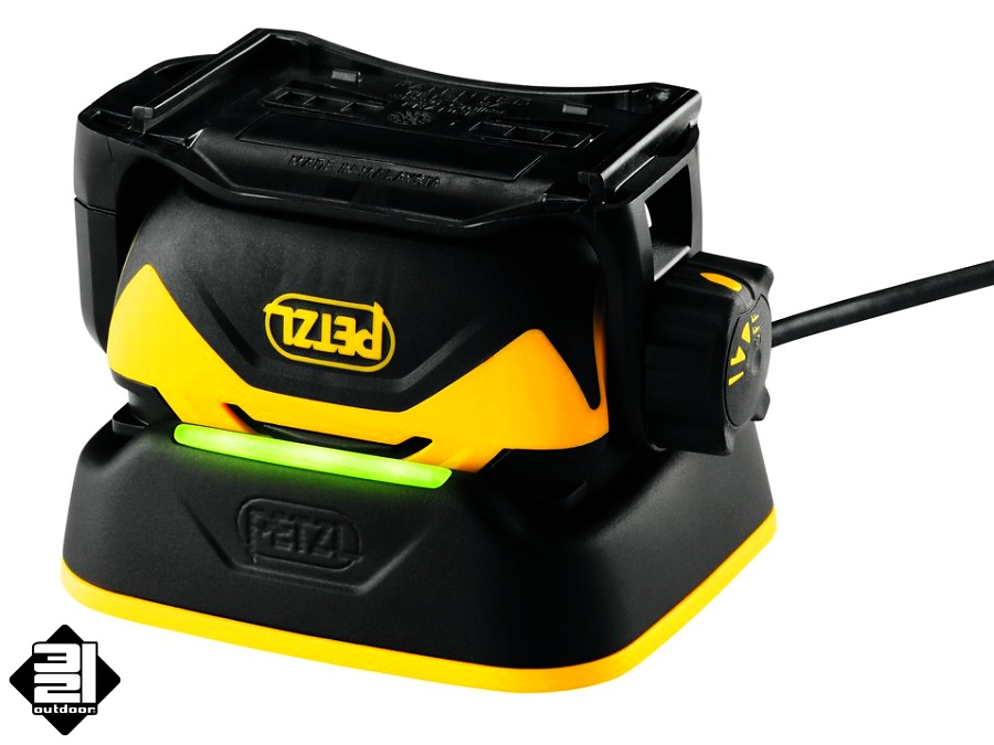 Čelovka Petzl PIXA 3R s akumulátorem