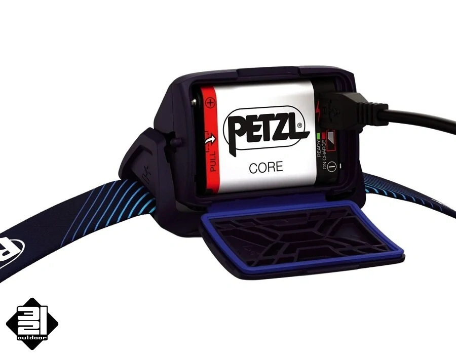 Čelovka Petzl ACTIK CORE modrá